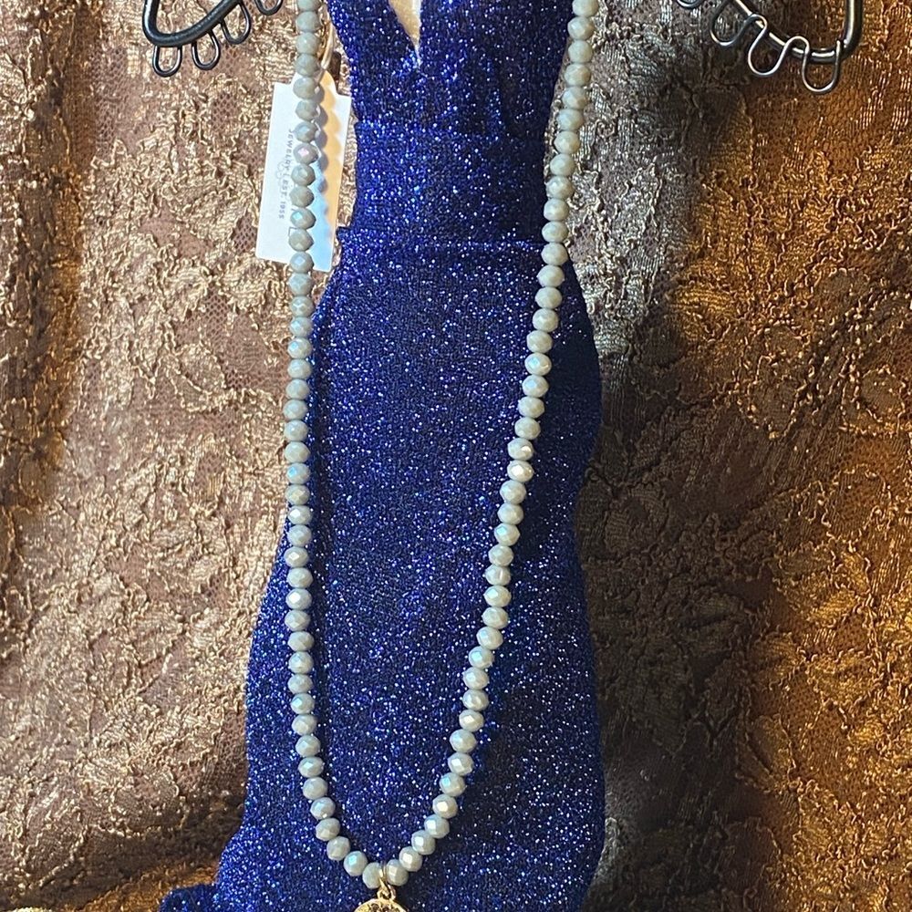 NWT GRAY MICRO PAVED CRYSTALS GRAY GLASS BEAD OUTER SPACE DAINTY DESIGN NECKLACE - Picture 13 of 14